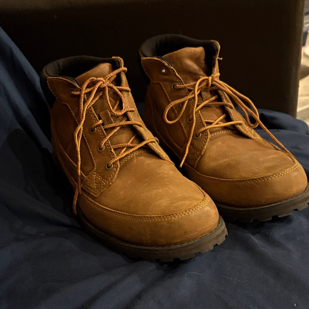 Mens Timberland boots- size 8 1/2
